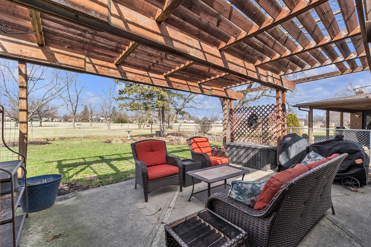 7533 Hillsboro Drive, Canton, MI, 48187-2205