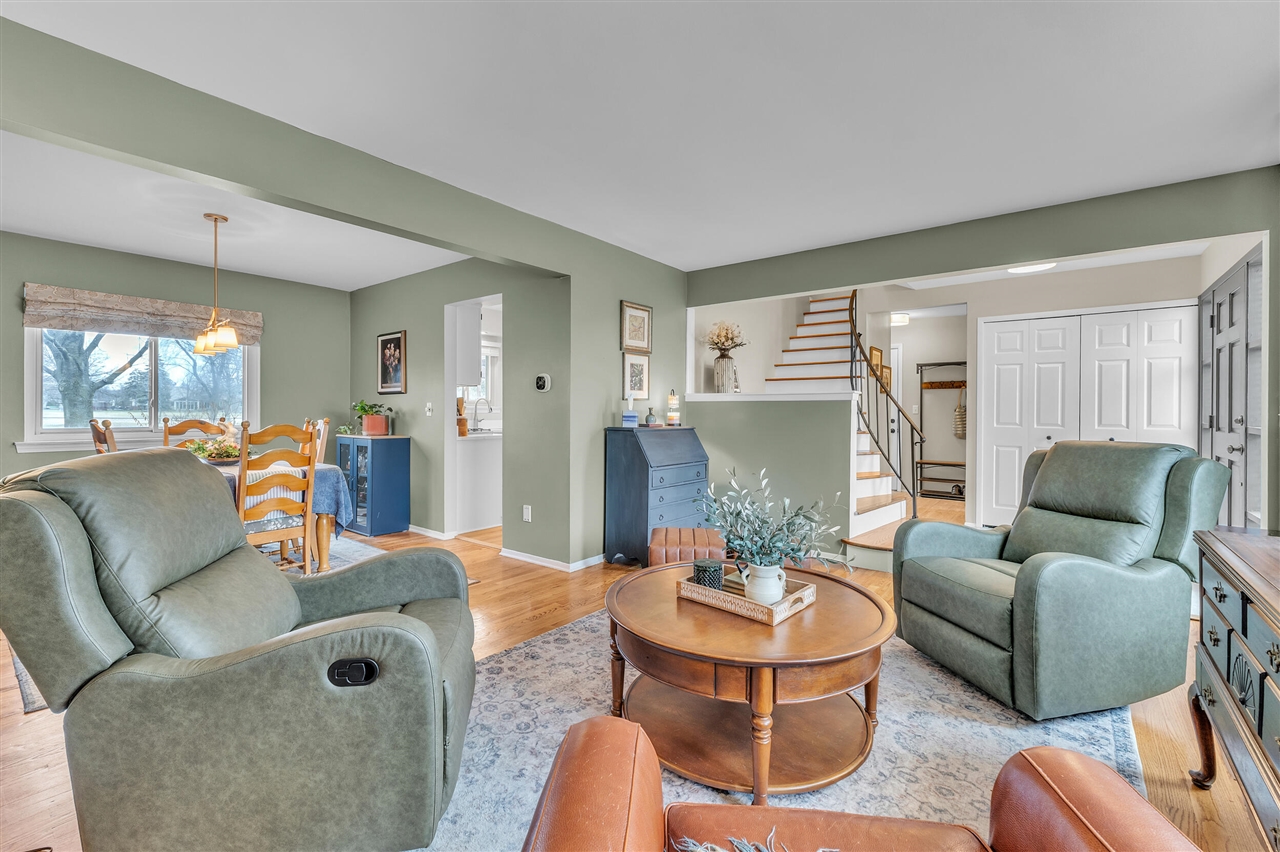 7533 Hillsboro Drive, Canton, MI, 48187-2205