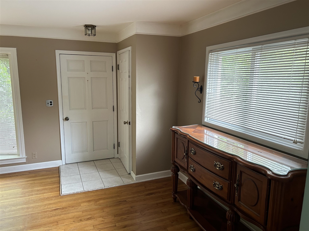 1354 Catalpa Drive, Rochester, MI, 48307-1502