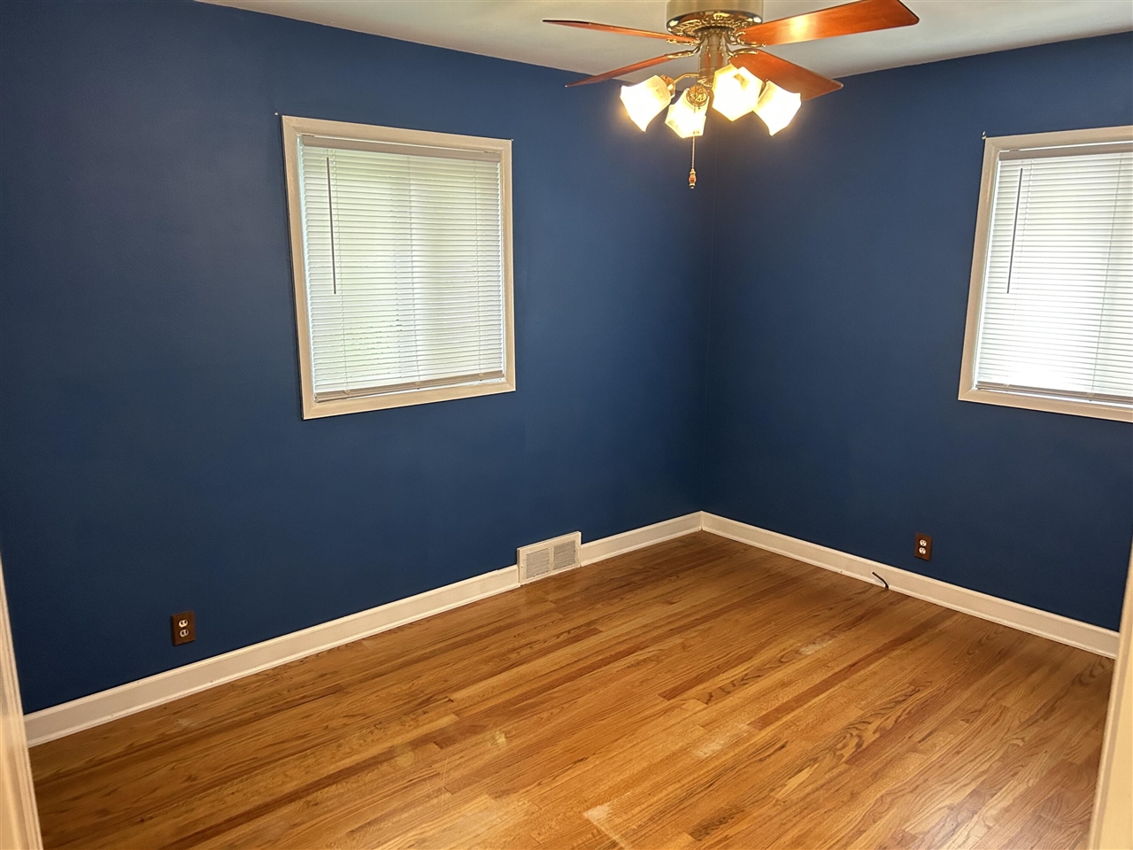 1354 Catalpa Drive, Rochester, MI, 48307-1502