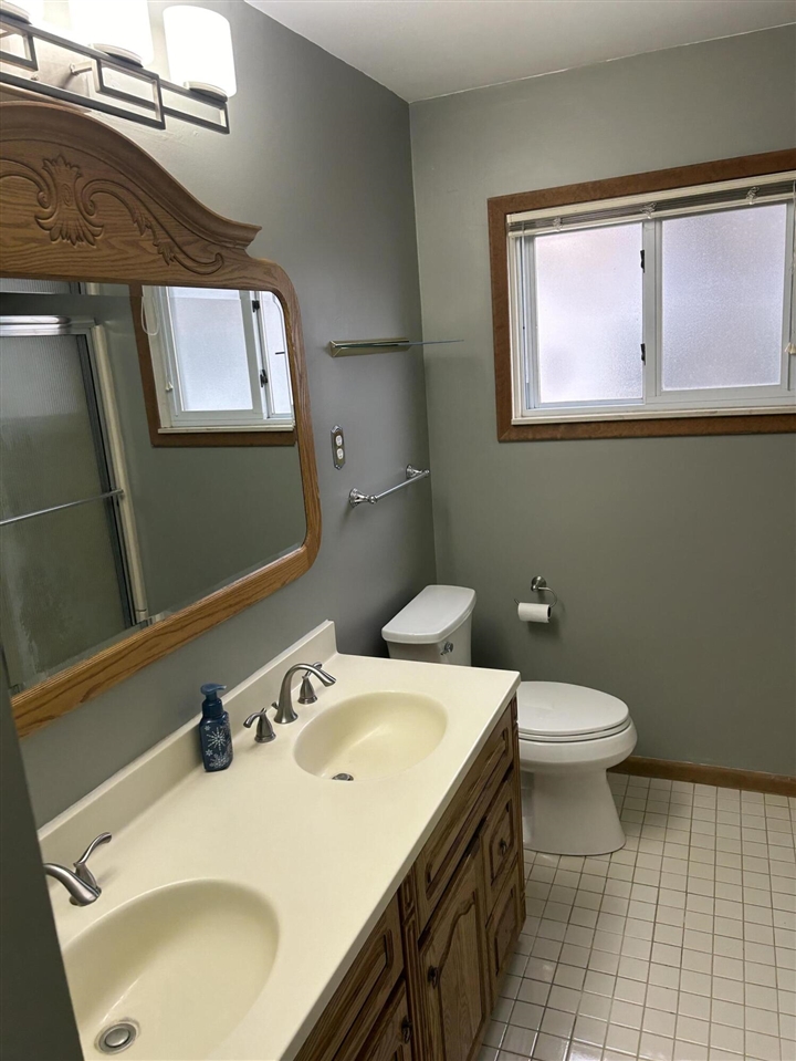 1354 Catalpa Drive, Rochester, MI, 48307-1502