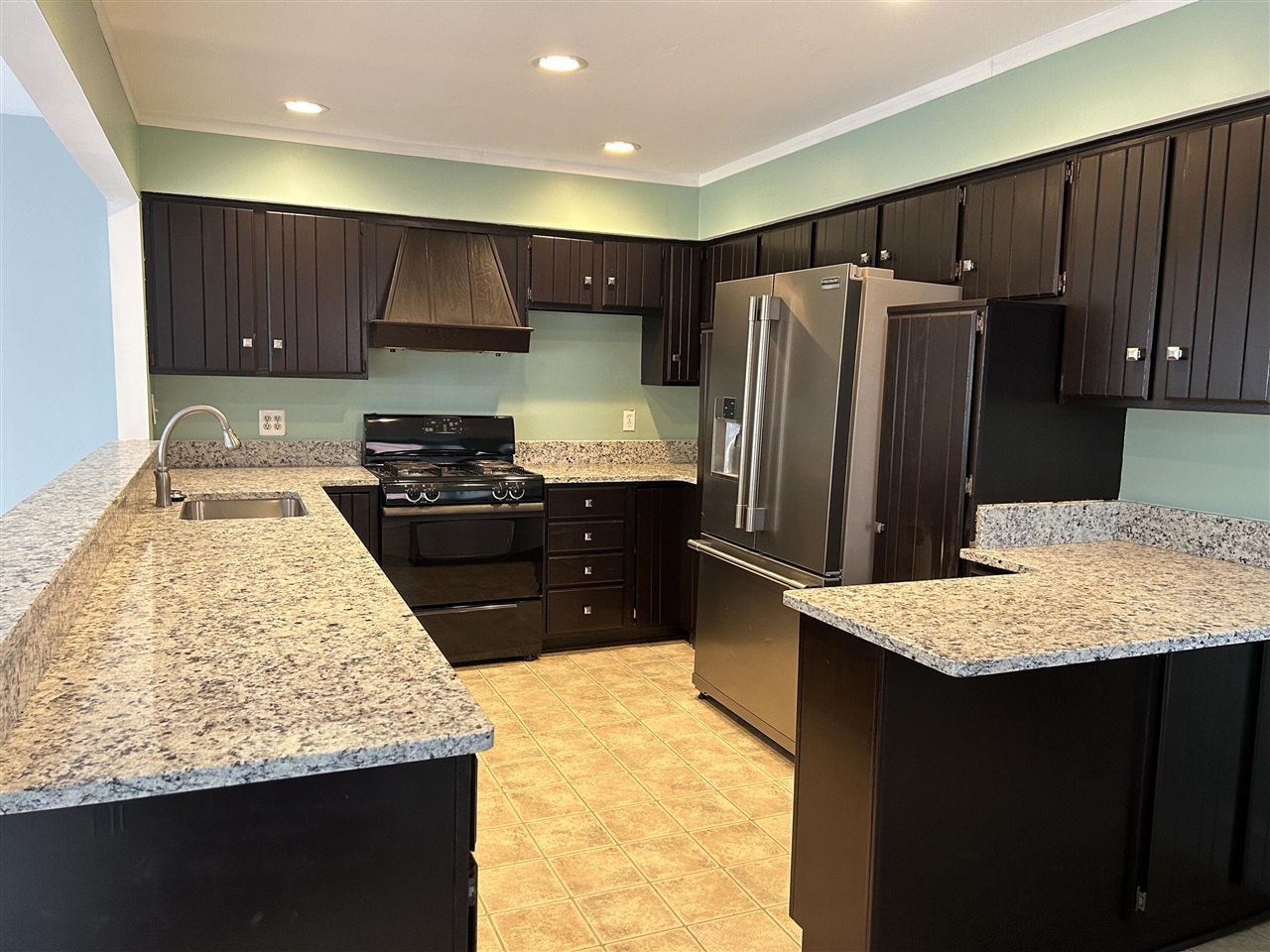 1354 Catalpa Drive, Rochester, MI, 48307-1502