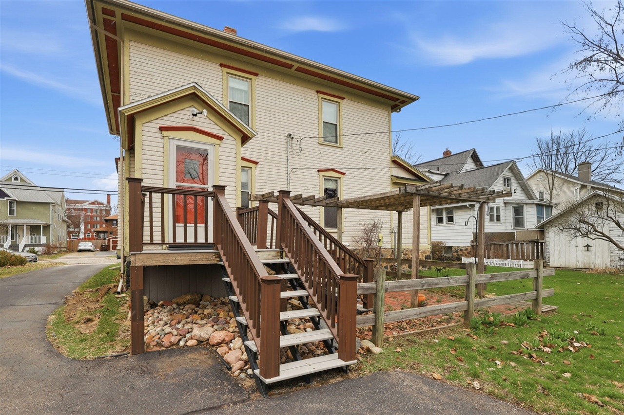 312 Perry Street, Albion, MI, 49224