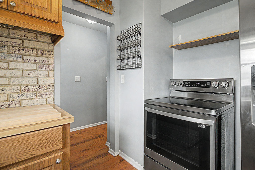 4284 Plymouth Avenue, Grand Rapids, MI, 49508-3755