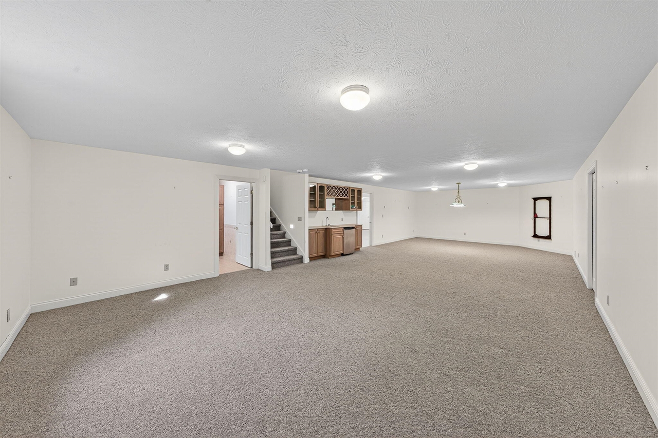 2065 W River Road, Niles, MI, 49120