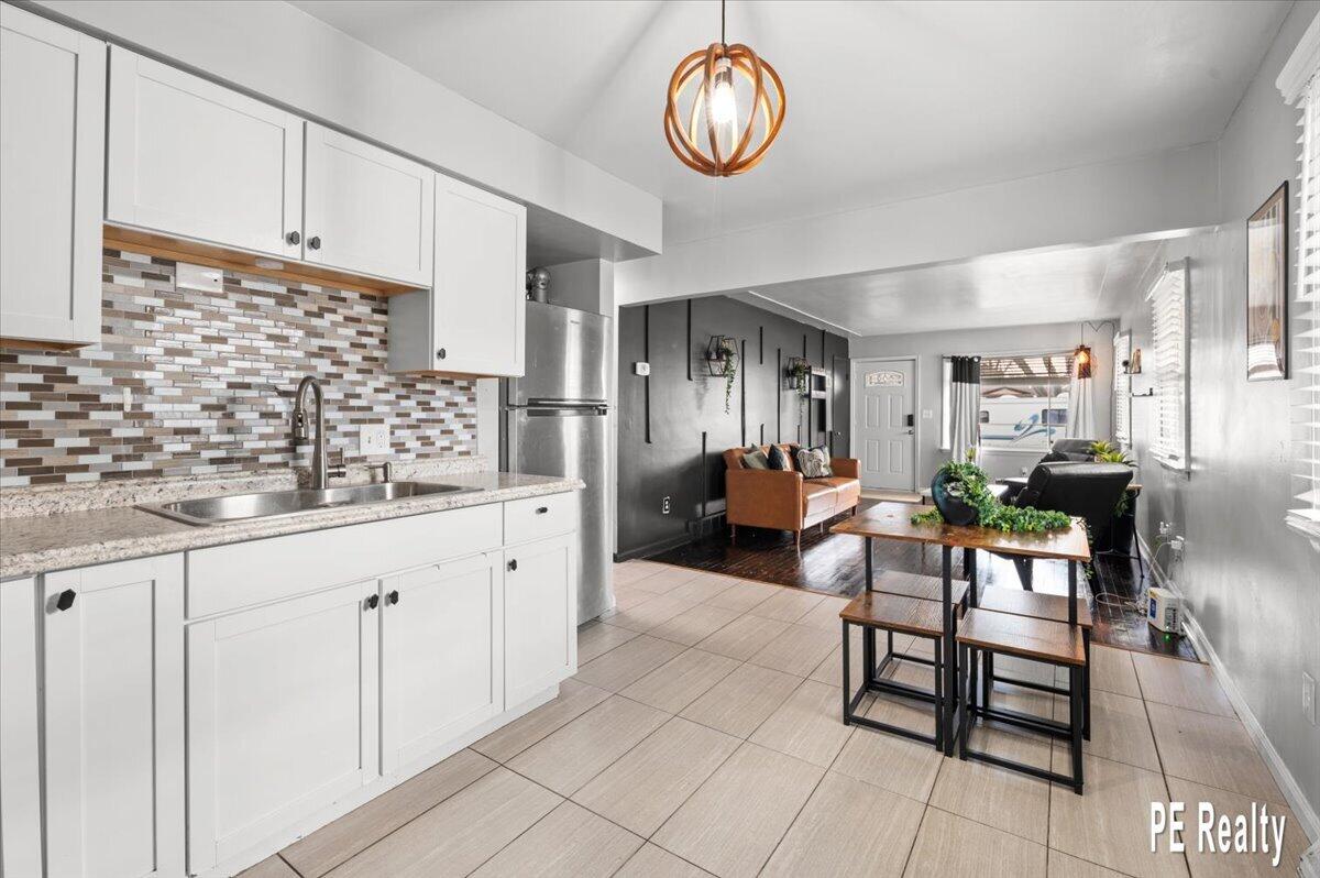 307 43rd Street, Grand Rapids, MI, 49548-3025