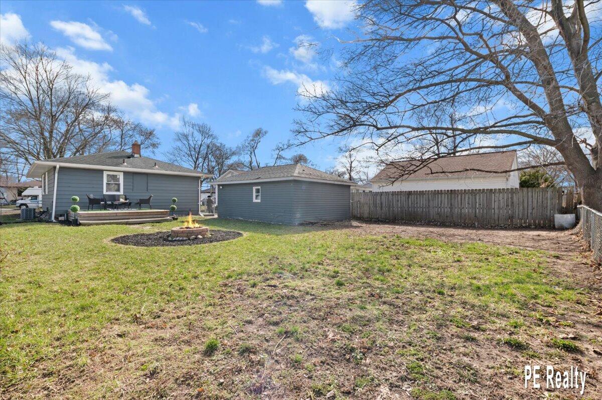 307 43rd Street, Grand Rapids, MI, 49548-3025