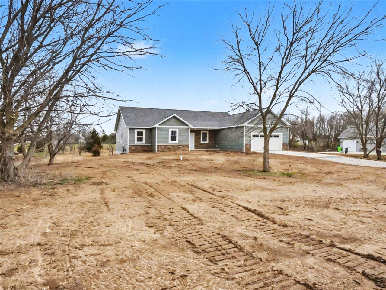 4th image of 1311 Northwind Dr, Jackson, MI 49201 | MLS# 70521411