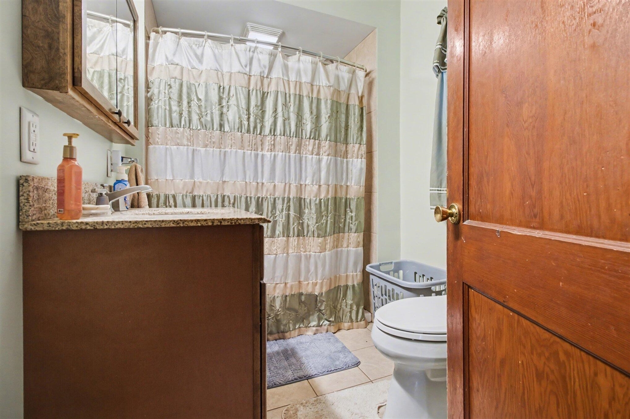 256 St Marys Lake, Battle Creek, MI, 49017-9710