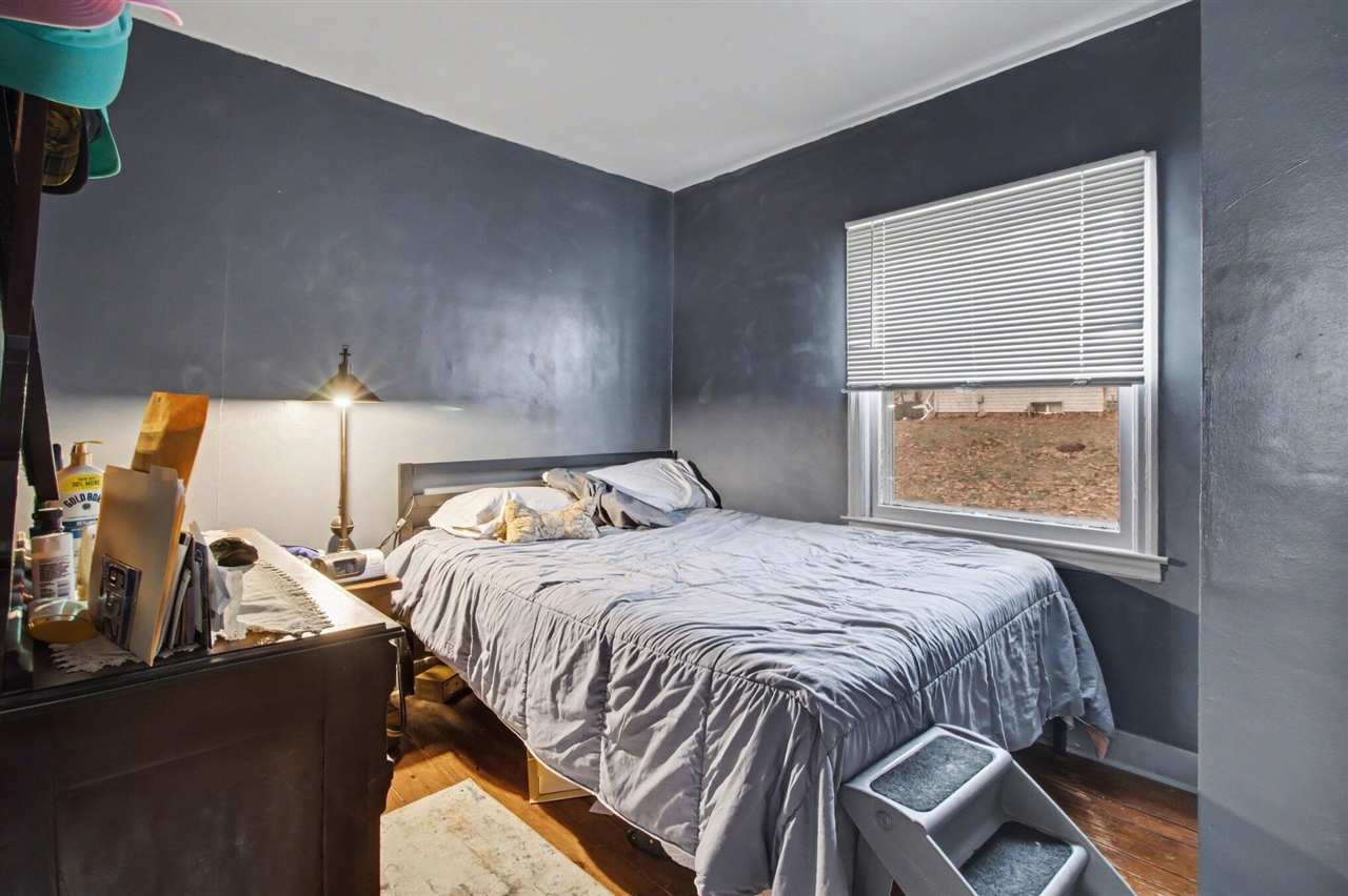 256 St Marys Lake, Battle Creek, MI, 49017-9710