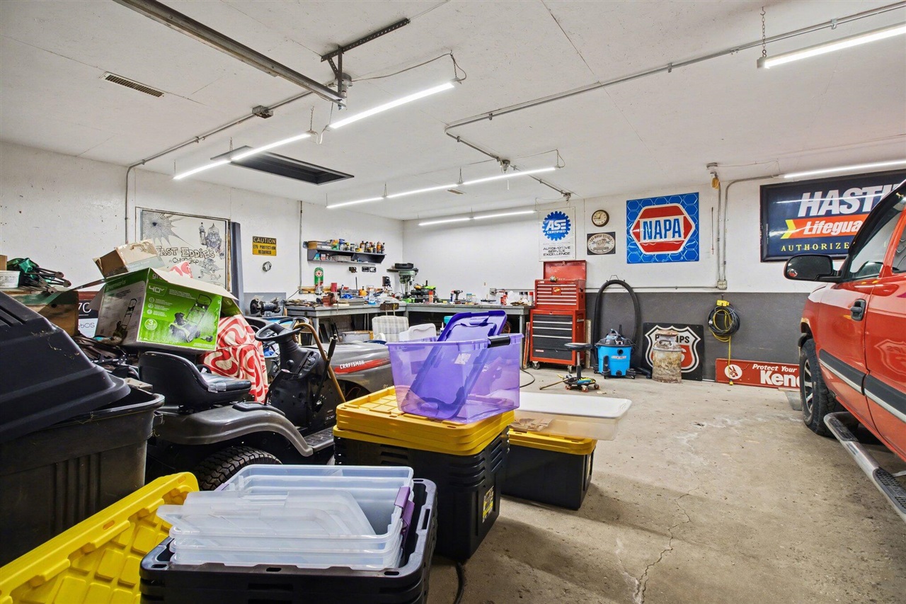 256 St Marys Lake, Battle Creek, MI, 49017-9710