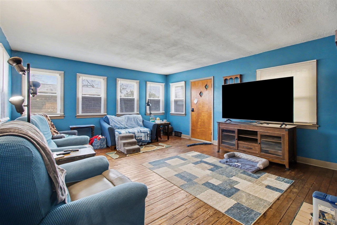 256 St Marys Lake, Battle Creek, MI, 49017-9710