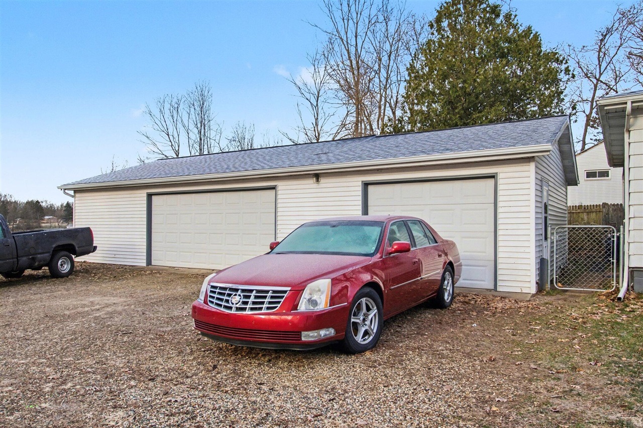 256 St Marys Lake, Battle Creek, MI, 49017-9710