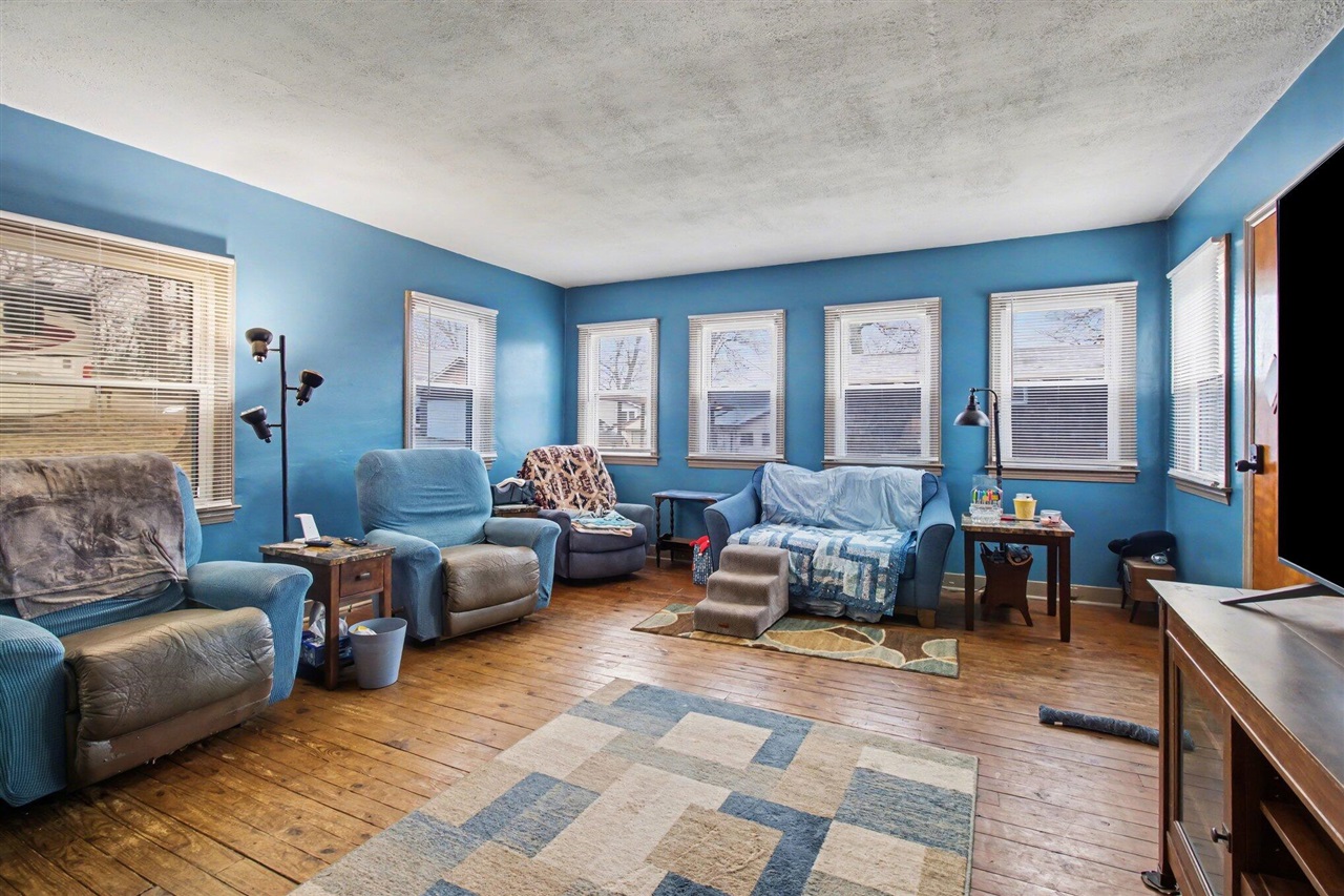 256 St Marys Lake, Battle Creek, MI, 49017-9710