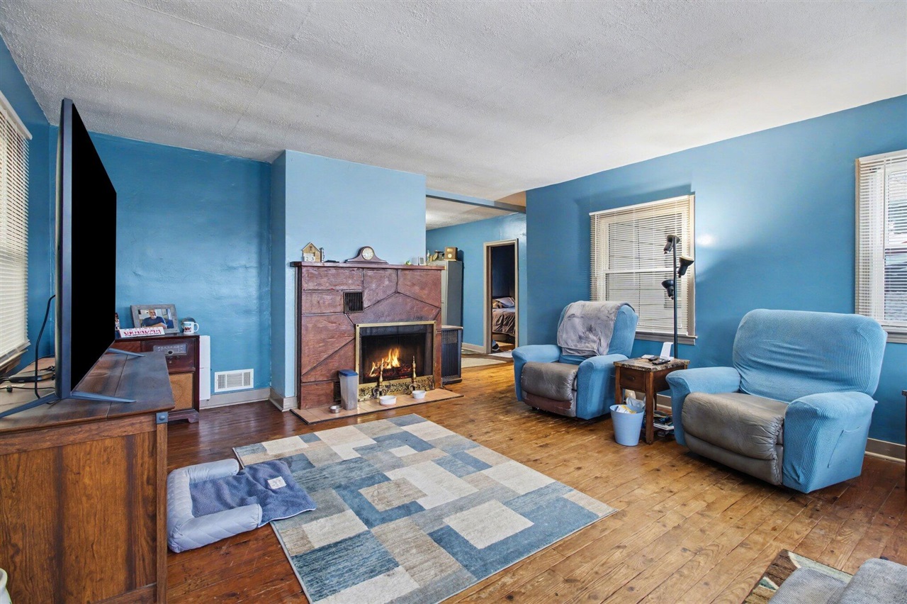 256 St Marys Lake, Battle Creek, MI, 49017-9710