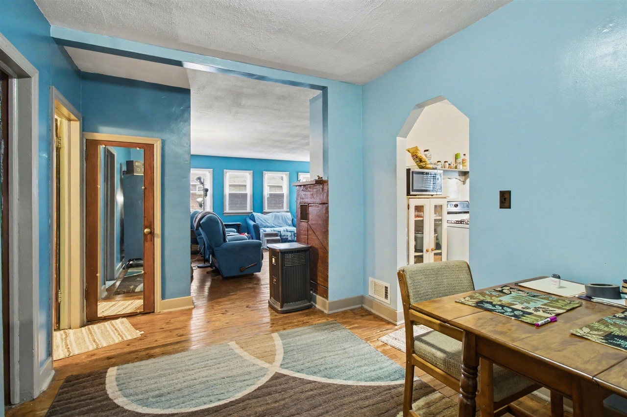 256 St Marys Lake, Battle Creek, MI, 49017-9710