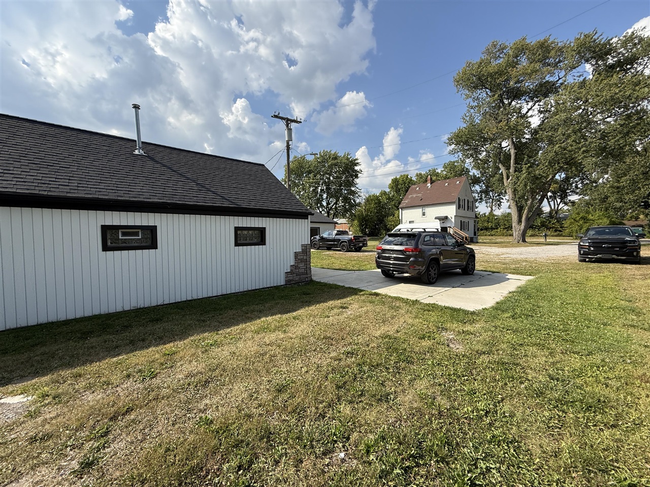 23880 Shook Road, Clinton Township, MI, 48035-3230
