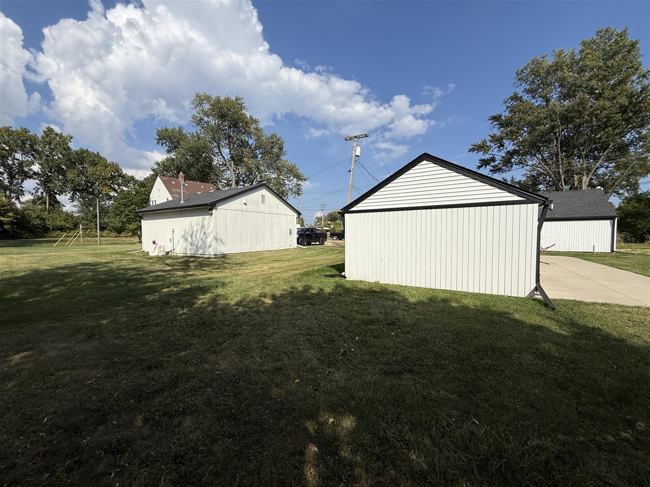 23880 Shook Road, Clinton Township, MI, 48035-3230