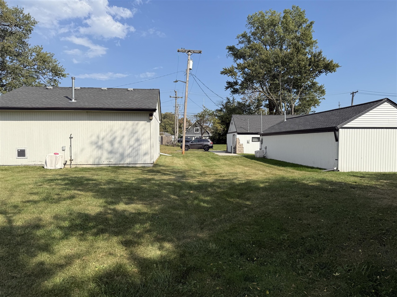 23880 Shook Road, Clinton Township, MI, 48035-3230