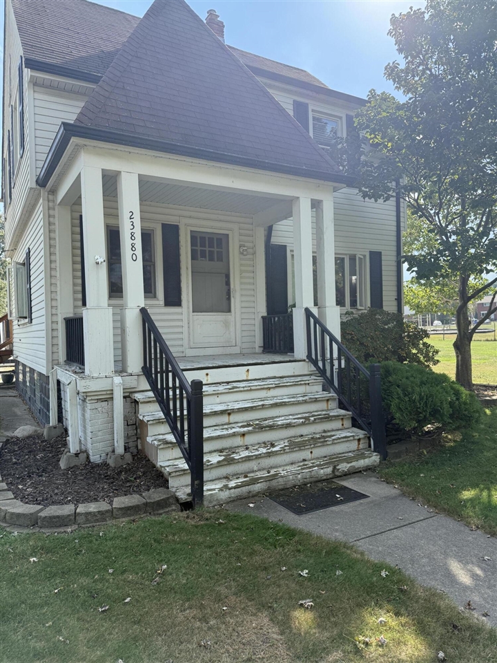 23880 Shook Road, Clinton Township, MI, 48035-3230