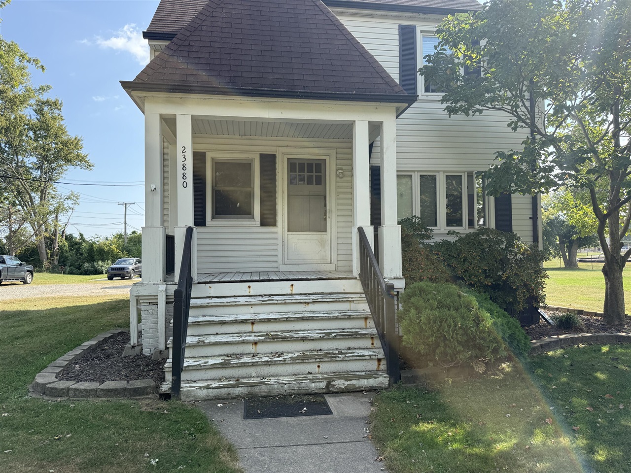 23880 Shook Road, Clinton Township, MI, 48035-3230