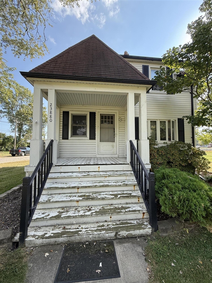 23880 Shook Road, Clinton Township, MI, 48035-3230