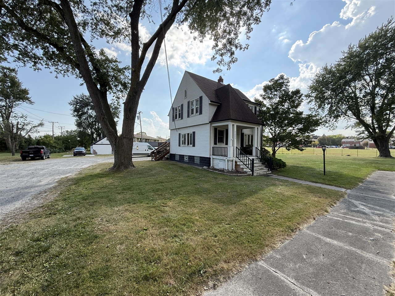 23880 Shook Road, Clinton Township, MI, 48035-3230