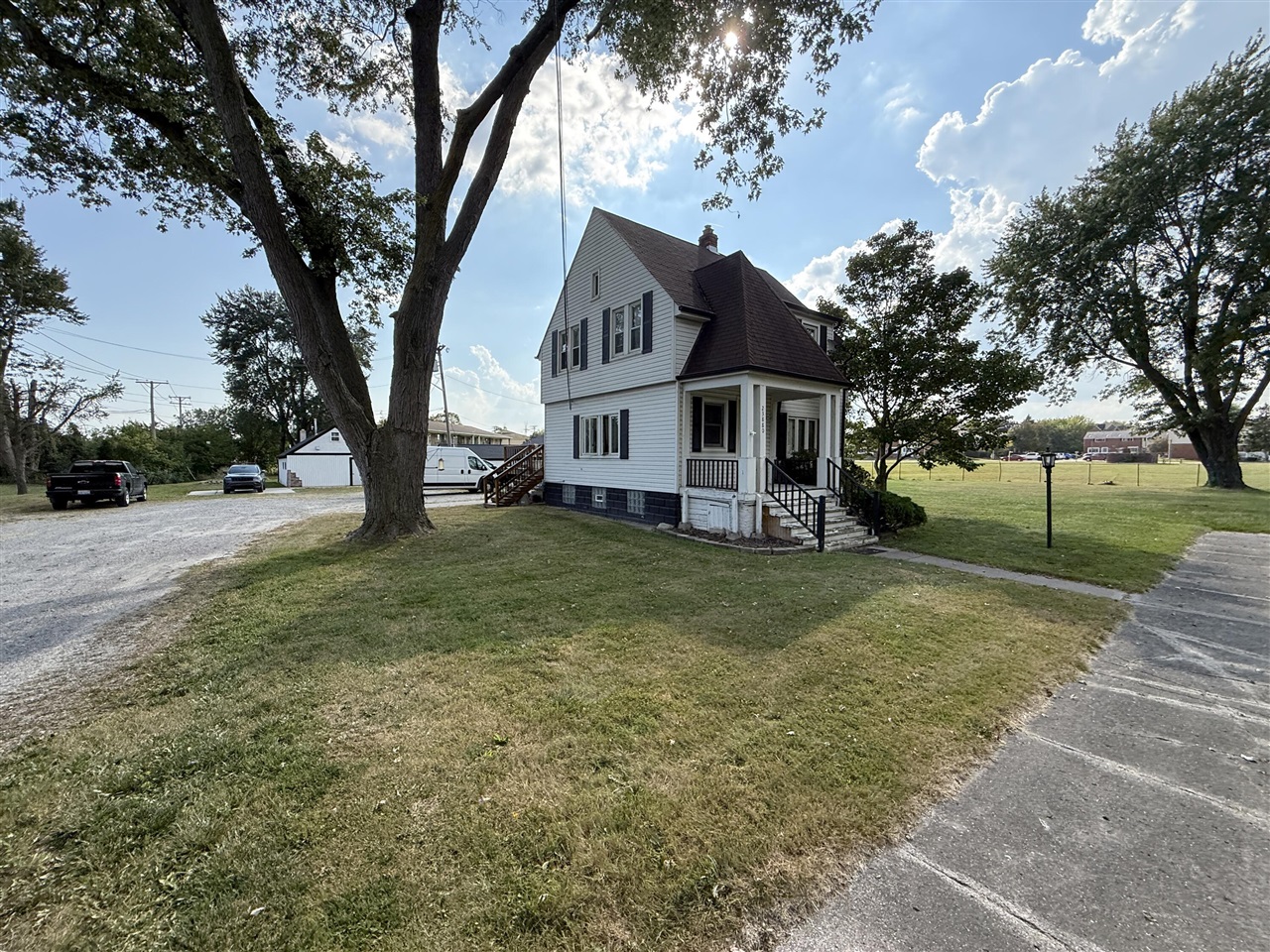 23880 Shook Road, Clinton Township, MI, 48035-3230