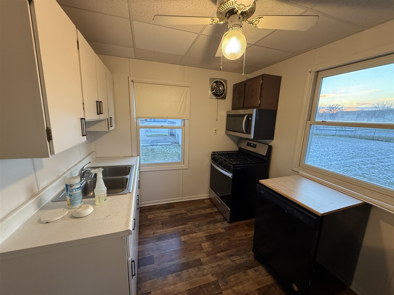 23880 Shook Road, Clinton Township, MI, 48035-3230