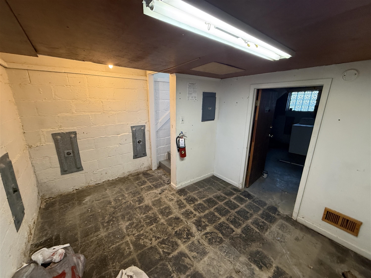 23880 Shook Road, Clinton Township, MI, 48035-3230