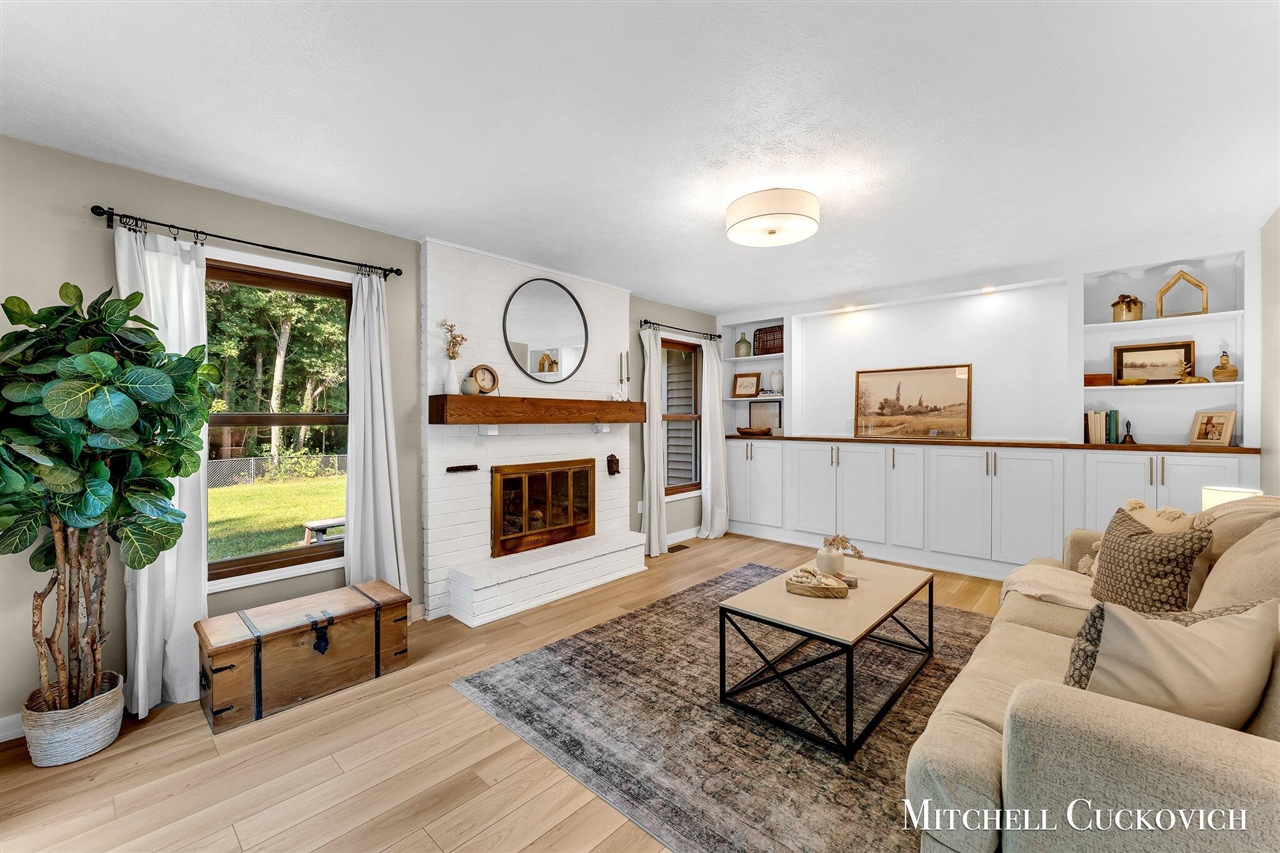 15415 Coalter Avenue, Kent City, MI, 49330-9090