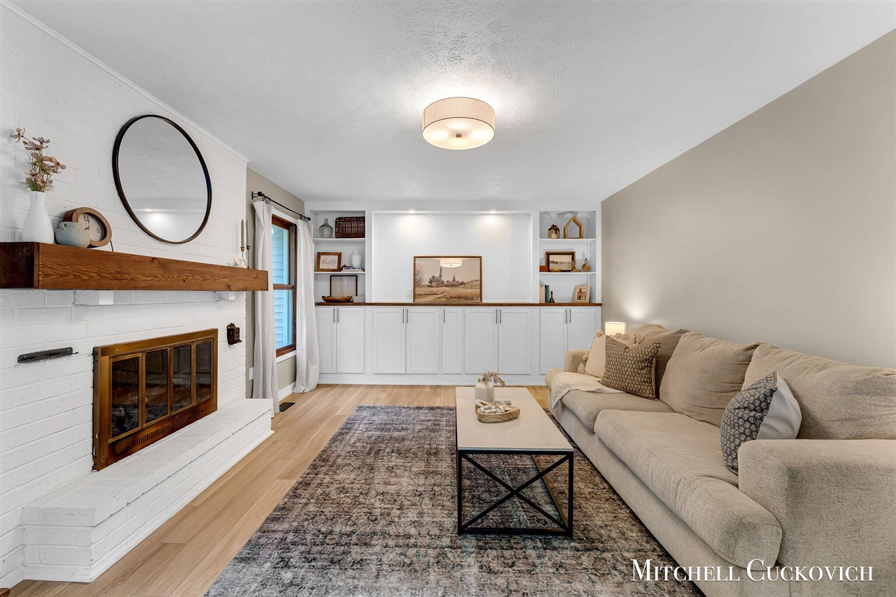 15415 Coalter Avenue, Kent City, MI, 49330-9090