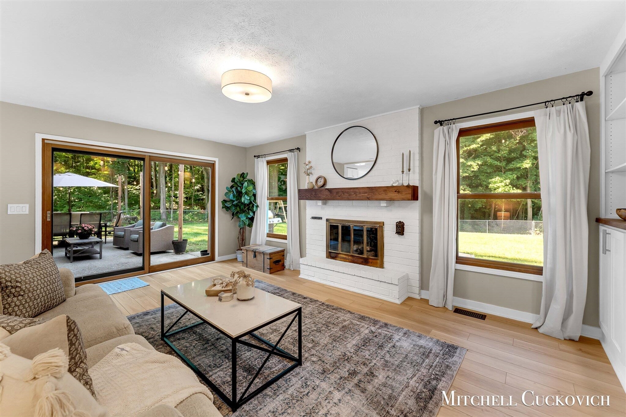 15415 Coalter Avenue, Kent City, MI, 49330-9090