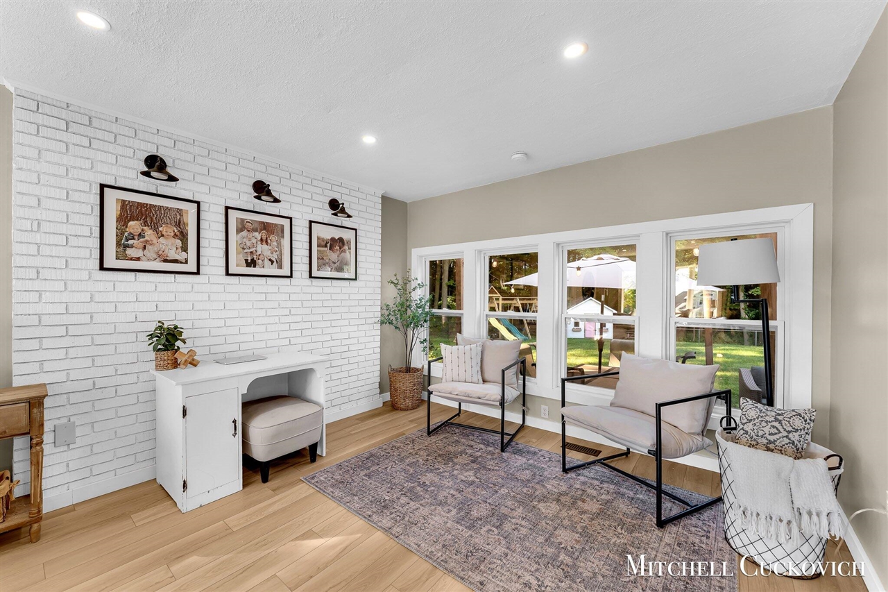 15415 Coalter Avenue, Kent City, MI, 49330-9090