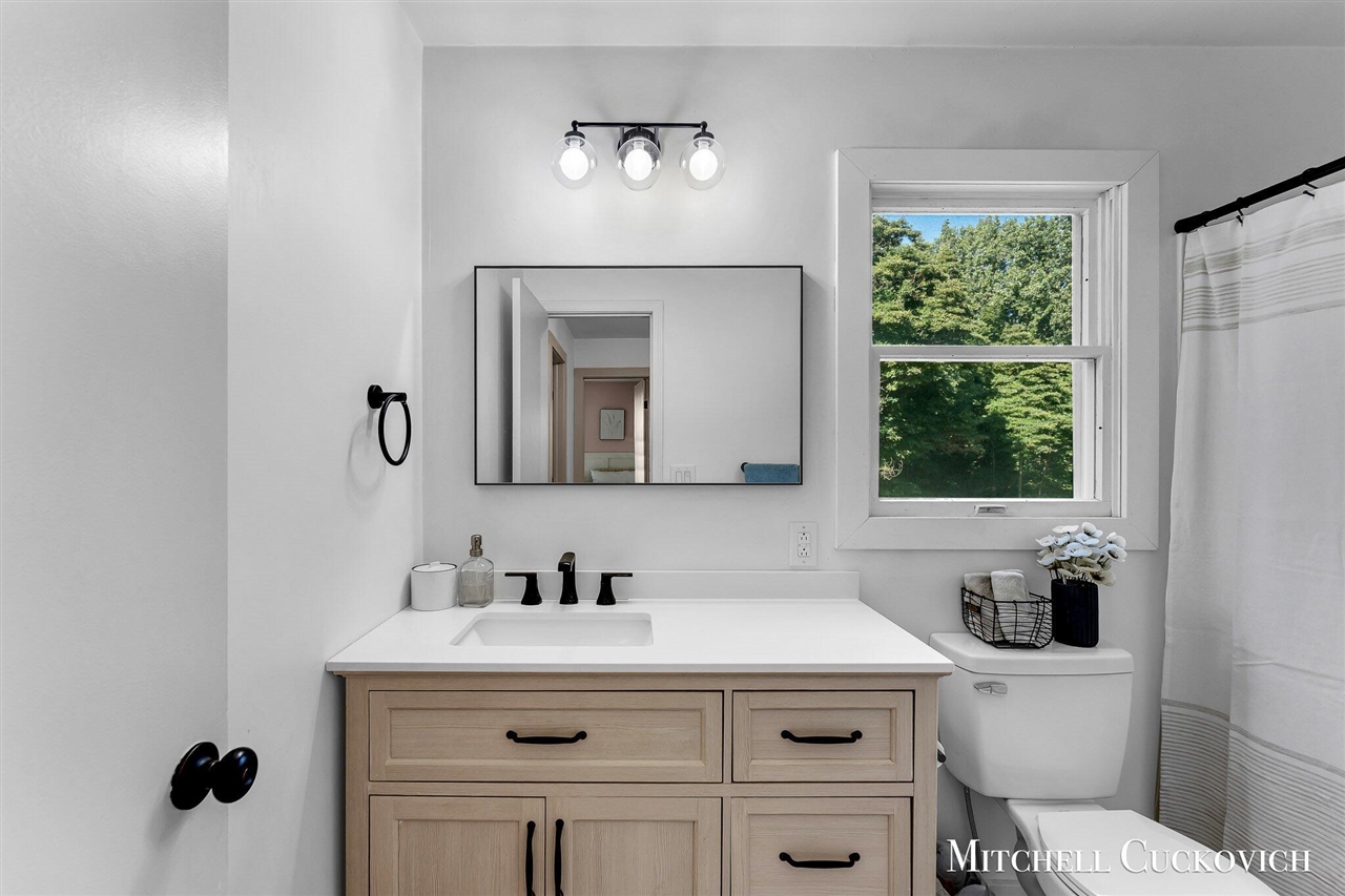 15415 Coalter Avenue, Kent City, MI, 49330-9090