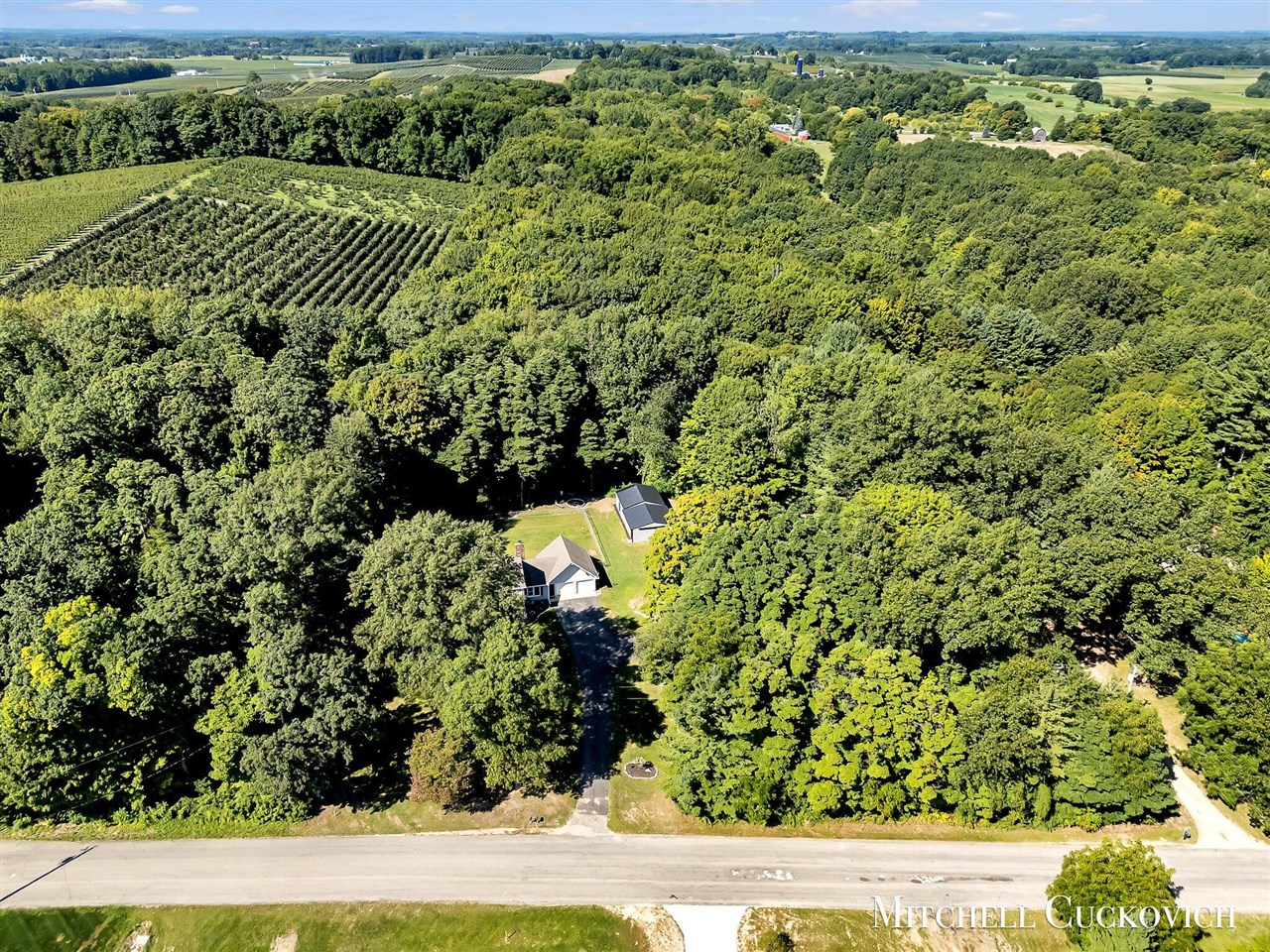 15415 Coalter Avenue, Kent City, MI, 49330-9090