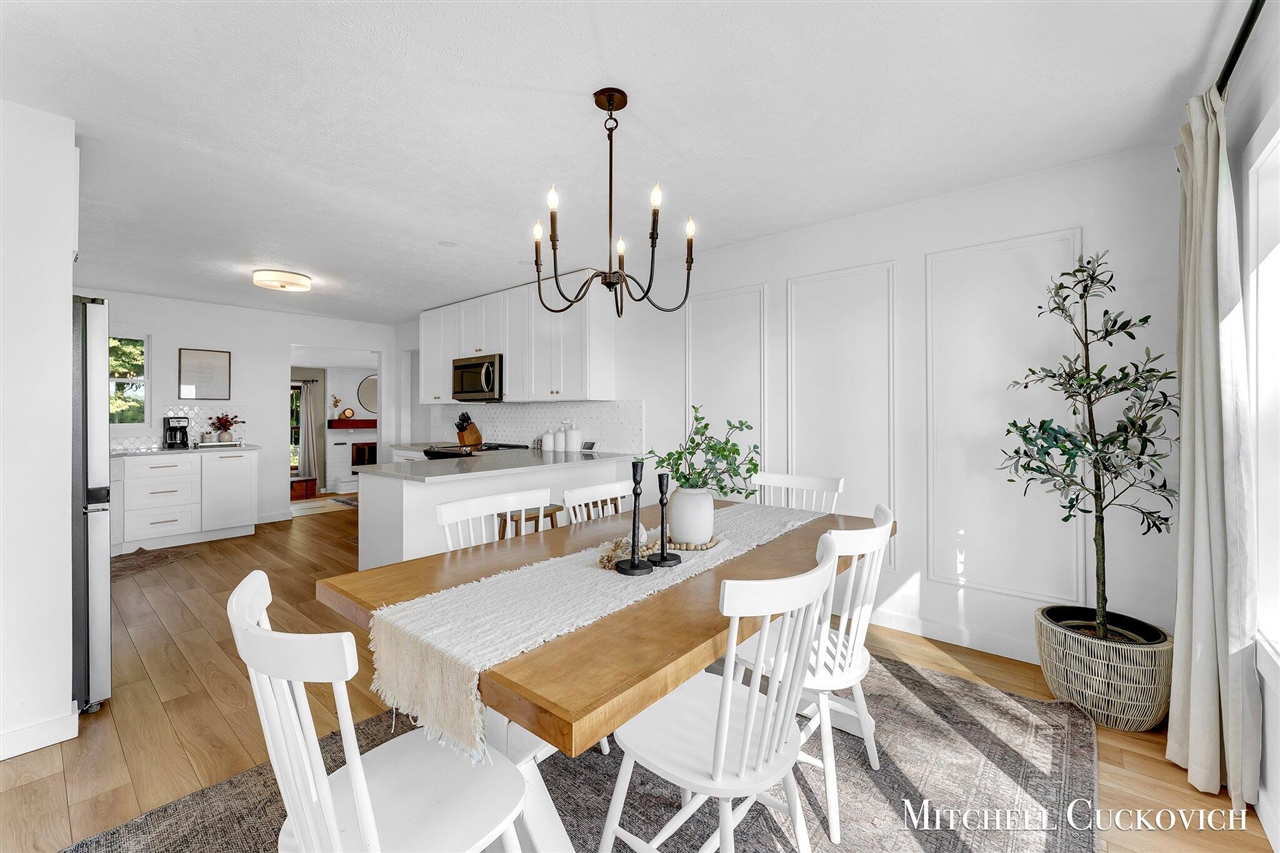 15415 Coalter Avenue, Kent City, MI, 49330-9090