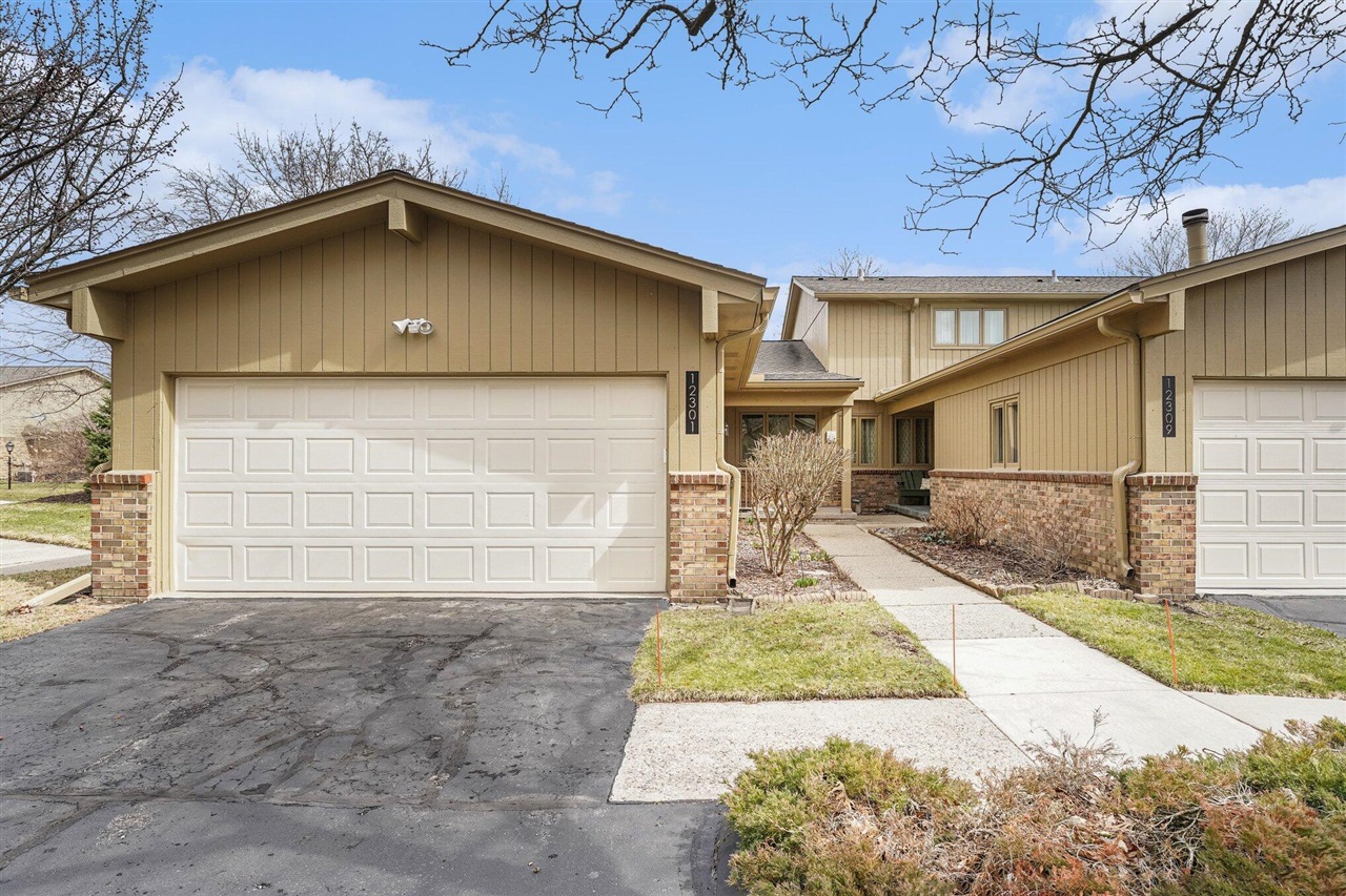 12301 Pinecrest Dr, Plymouth, MI, 48170-3060