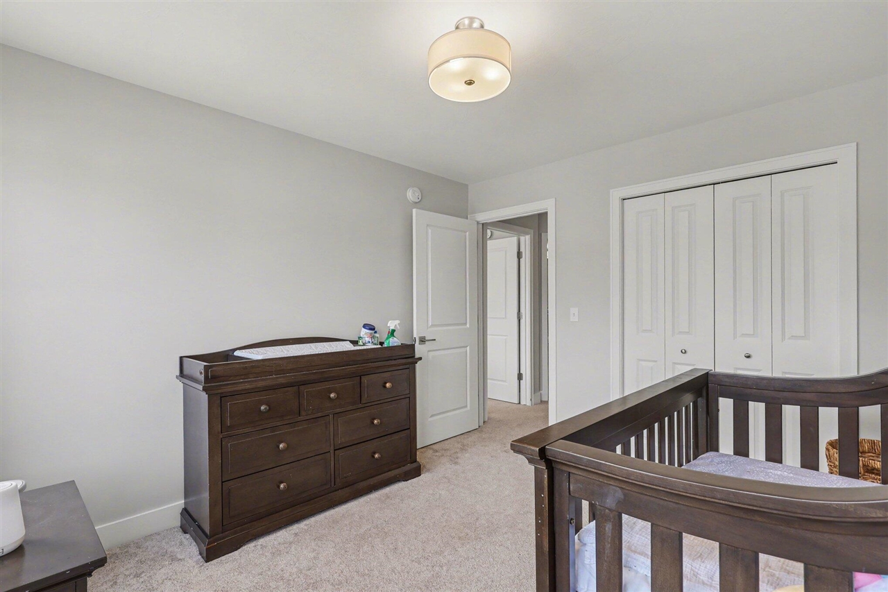 2803 Pinehill Drive, Holland, MI, 49424-1322