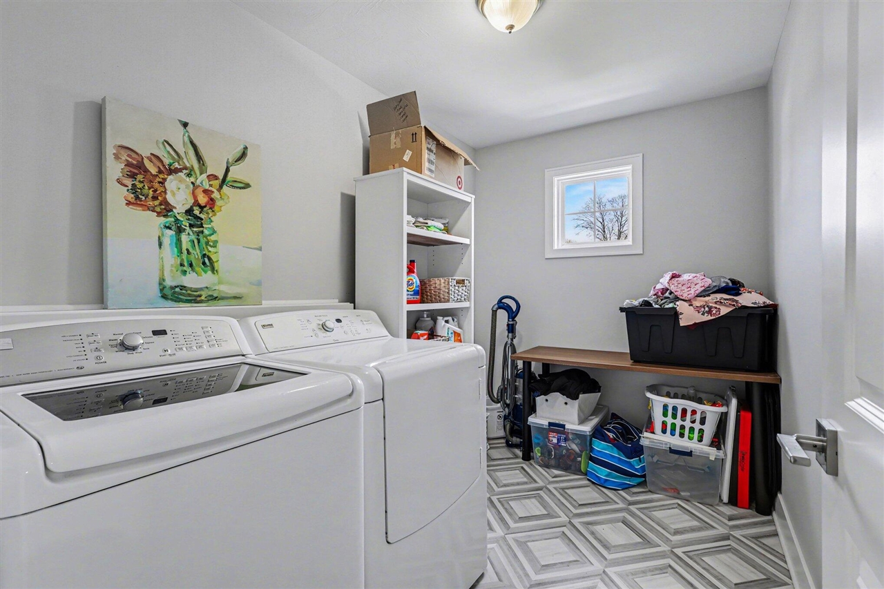 2803 Pinehill Drive, Holland, MI, 49424-1322