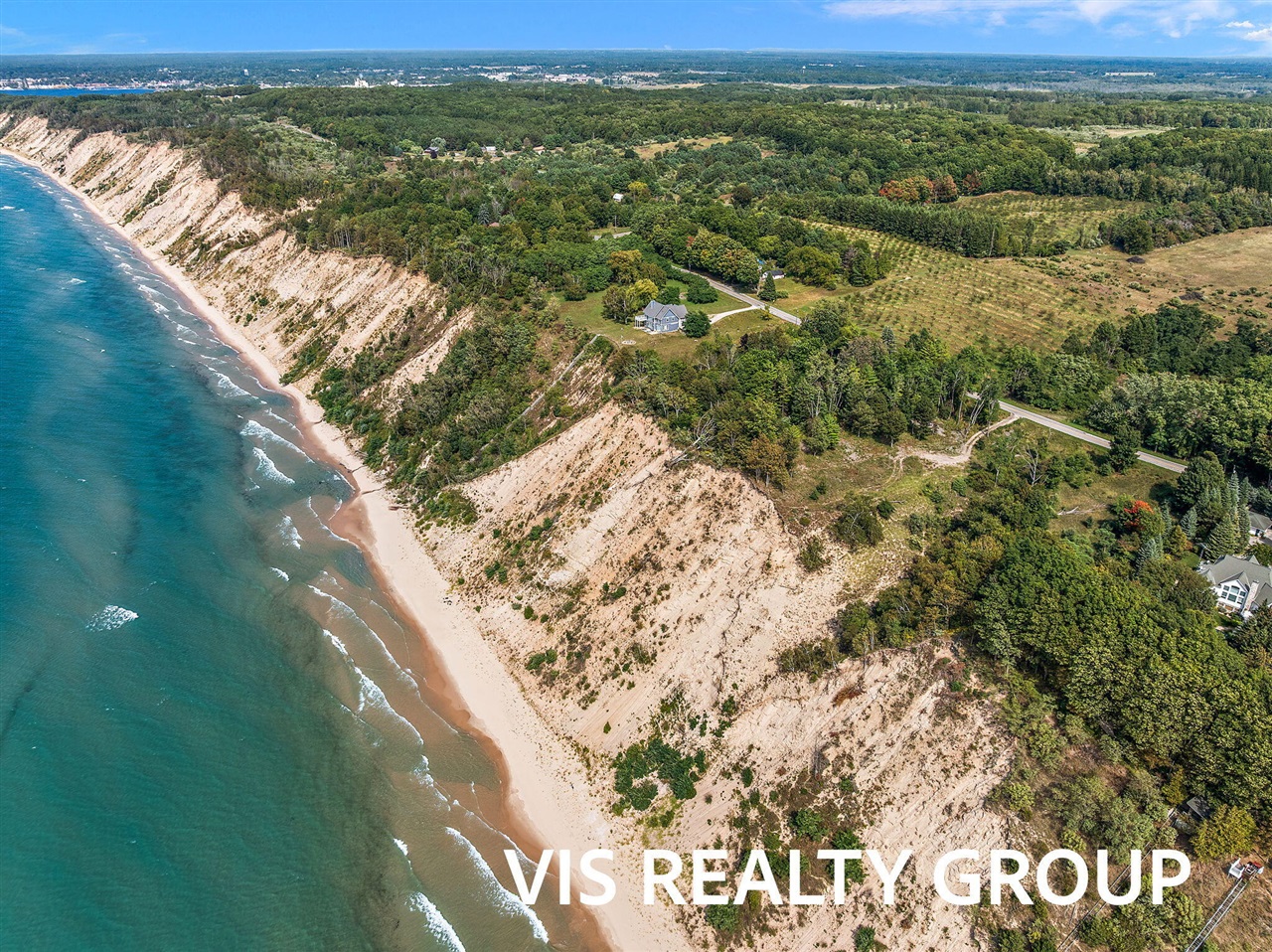 2989 S Lakeshore Drive, Ludington, MI, 49431-9757