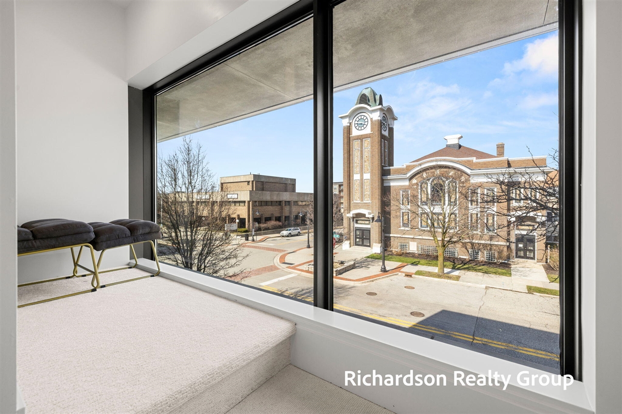 300 Washington Avenue UNIT&nbsp;8, Grand Haven, MI, 49417