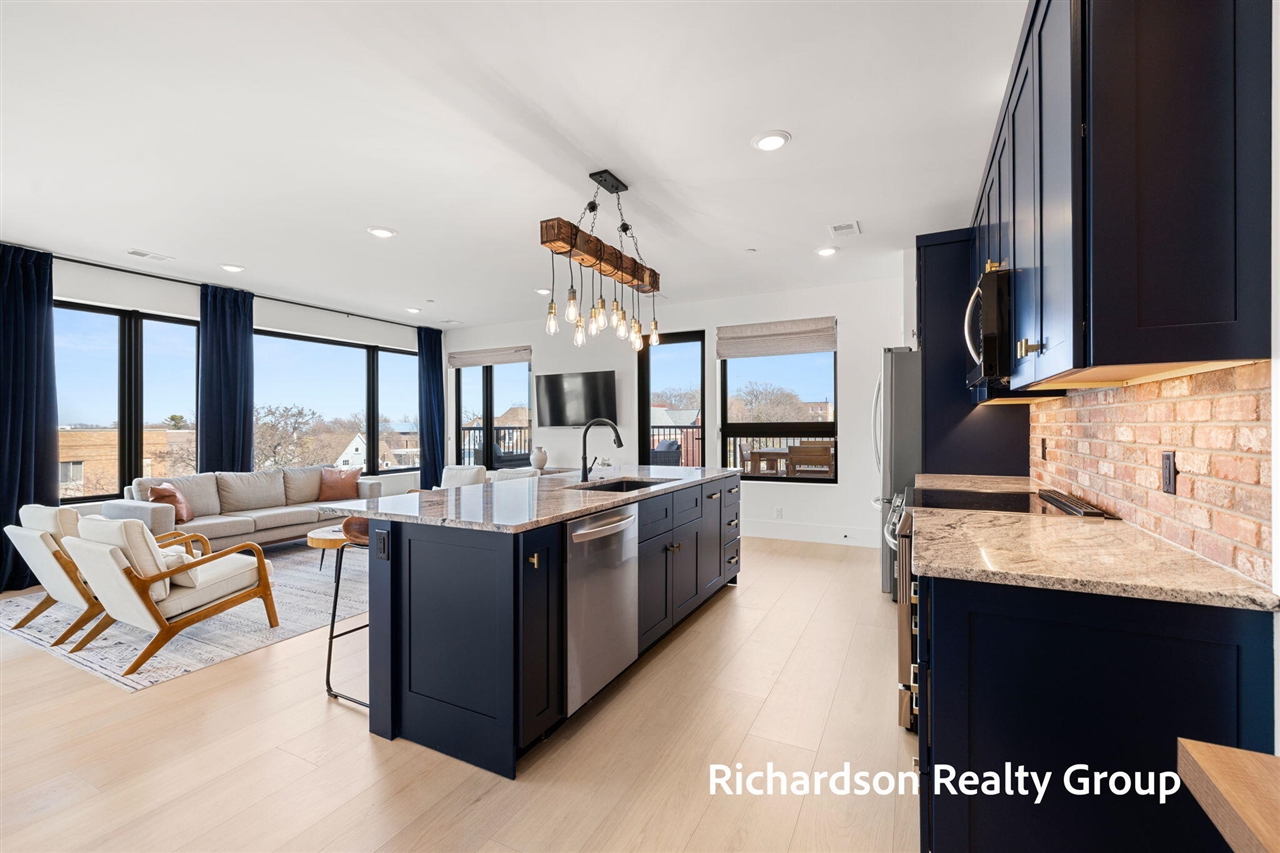 300 Washington Avenue UNIT&nbsp;8, Grand Haven, MI, 49417