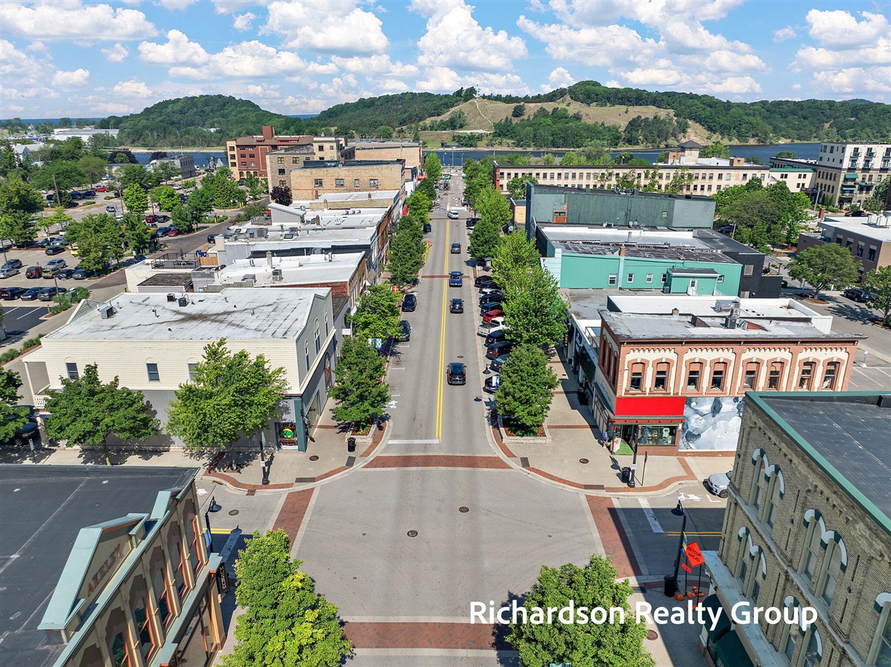 300 Washington Avenue UNIT&nbsp;8, Grand Haven, MI, 49417