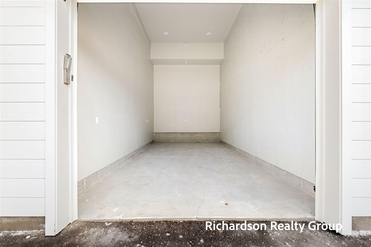 300 Washington Avenue UNIT&nbsp;8, Grand Haven, MI, 49417