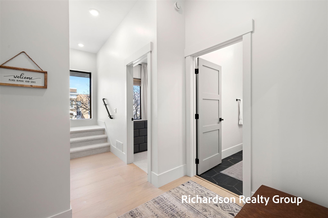 300 Washington Avenue UNIT&nbsp;8, Grand Haven, MI, 49417