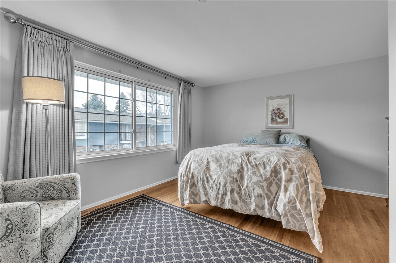 2784 Page Avenue, Ann Arbor, MI, 48104-6914