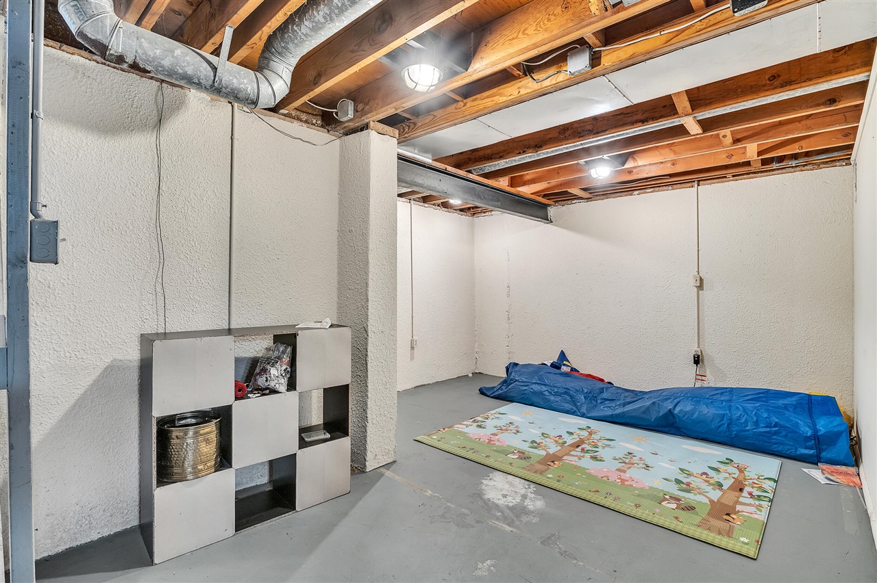 2784 Page Avenue, Ann Arbor, MI, 48104-6914