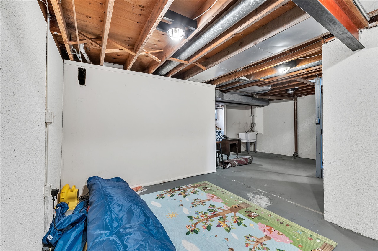 2784 Page Avenue, Ann Arbor, MI, 48104-6914