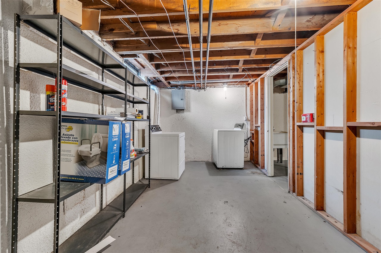 2784 Page Avenue, Ann Arbor, MI, 48104-6914